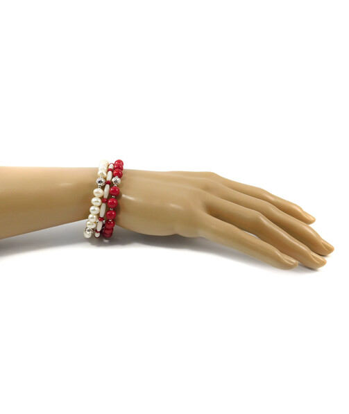 Bracelet "Three colors" Pearls, coral press, natural coral