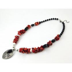 Necklace "Berry" Agate, Kahalong, Small coral