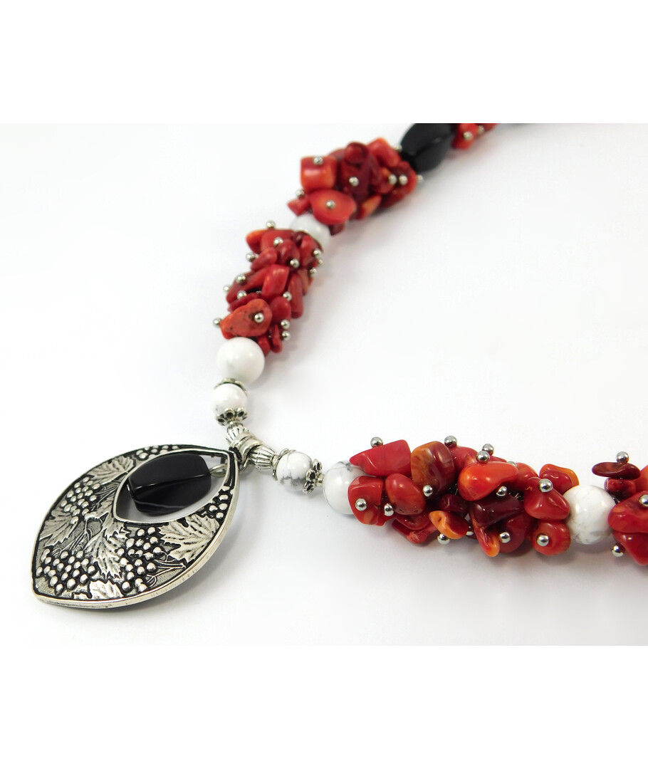 Necklace "Berry" Agate, Kahalong, Small coral