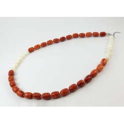 Necklace "Demeter" Mother of pearl, Sponge coral, knot