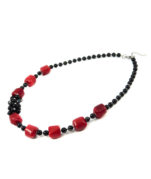 Necklace "Wolf Berries" Coral, Agate