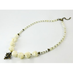 Necklace "Milad" Mother of pearl