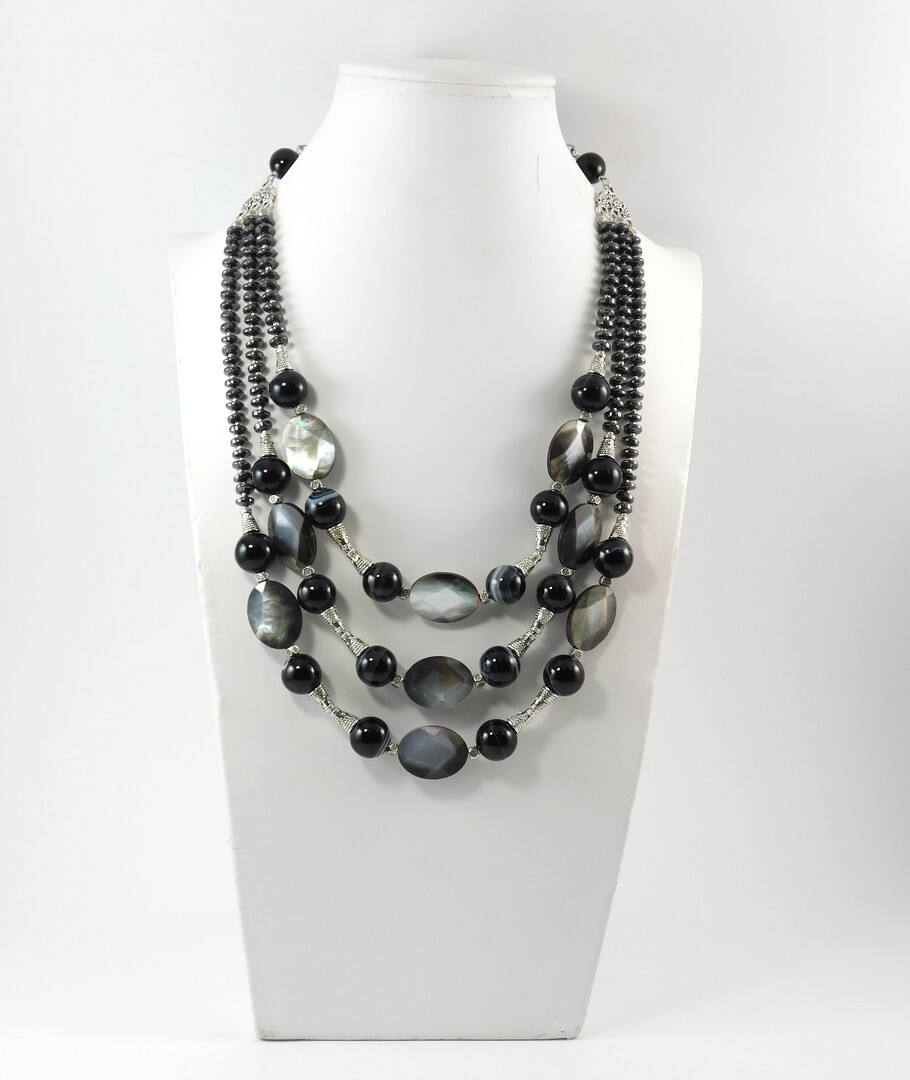 Necklace "Izumi" Agate, Hematite, Haliotis