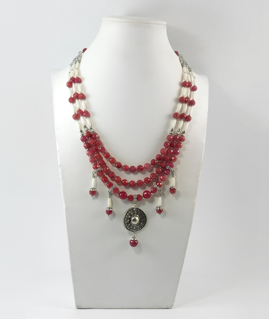 Necklace "Sorceress" Quartz, Coral