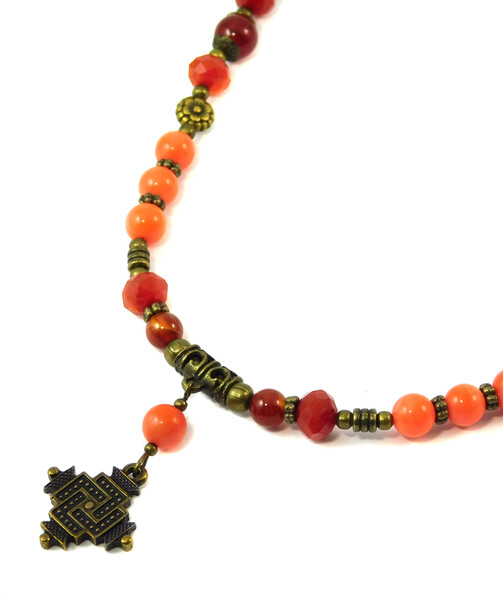 Necklace "Zvaba" Carnelian, Mother of Pearl, Coral