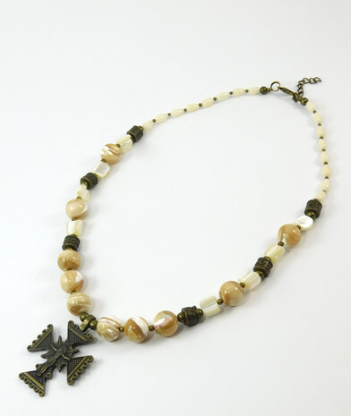 Necklace "Blake" Mother of pearl