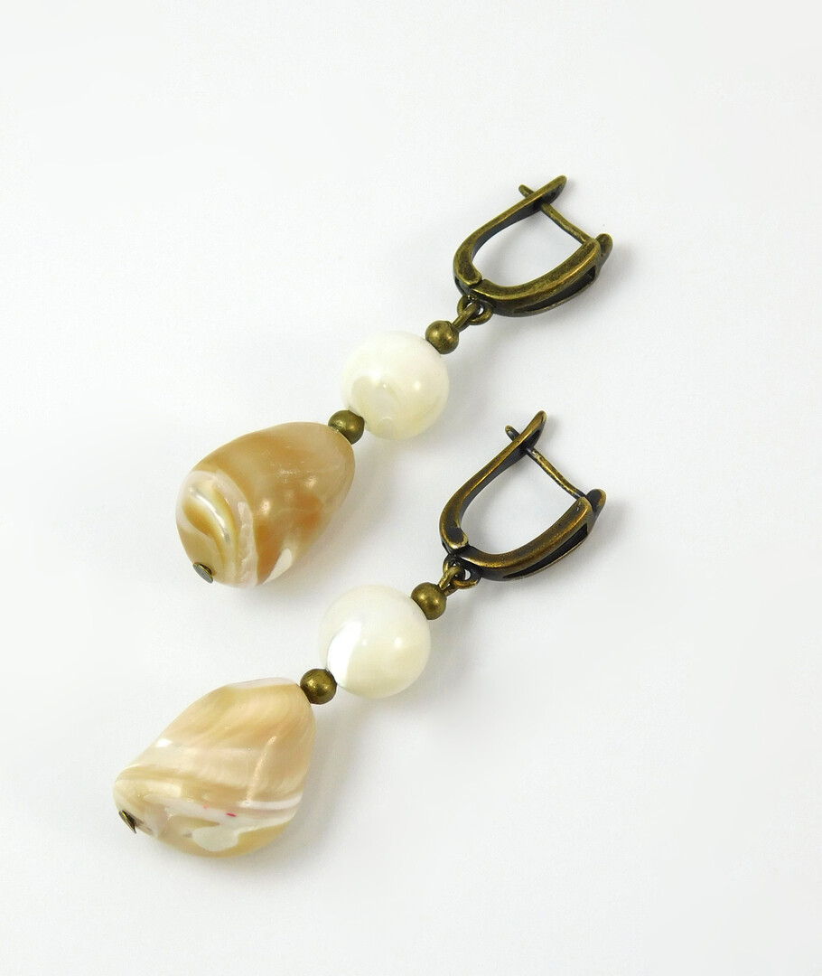 Earrings "Dionysia" Mother of pearl