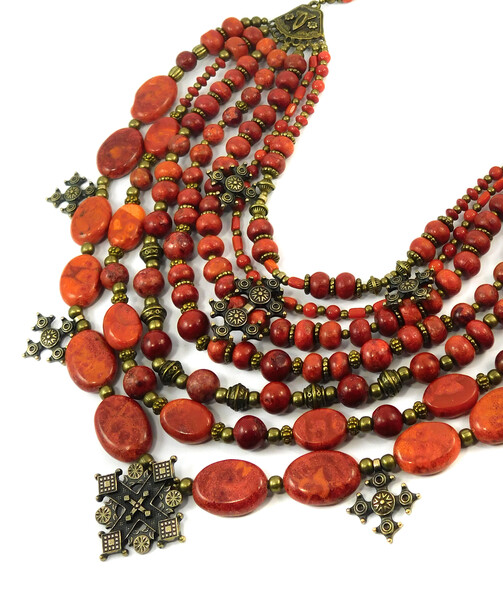 "Paraskeva" necklace Sponge coral