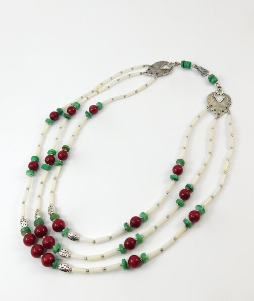 Necklace "Cherry" Coral, Skafarka shells