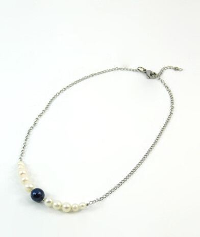 Necklace "Sea Foam" Perla