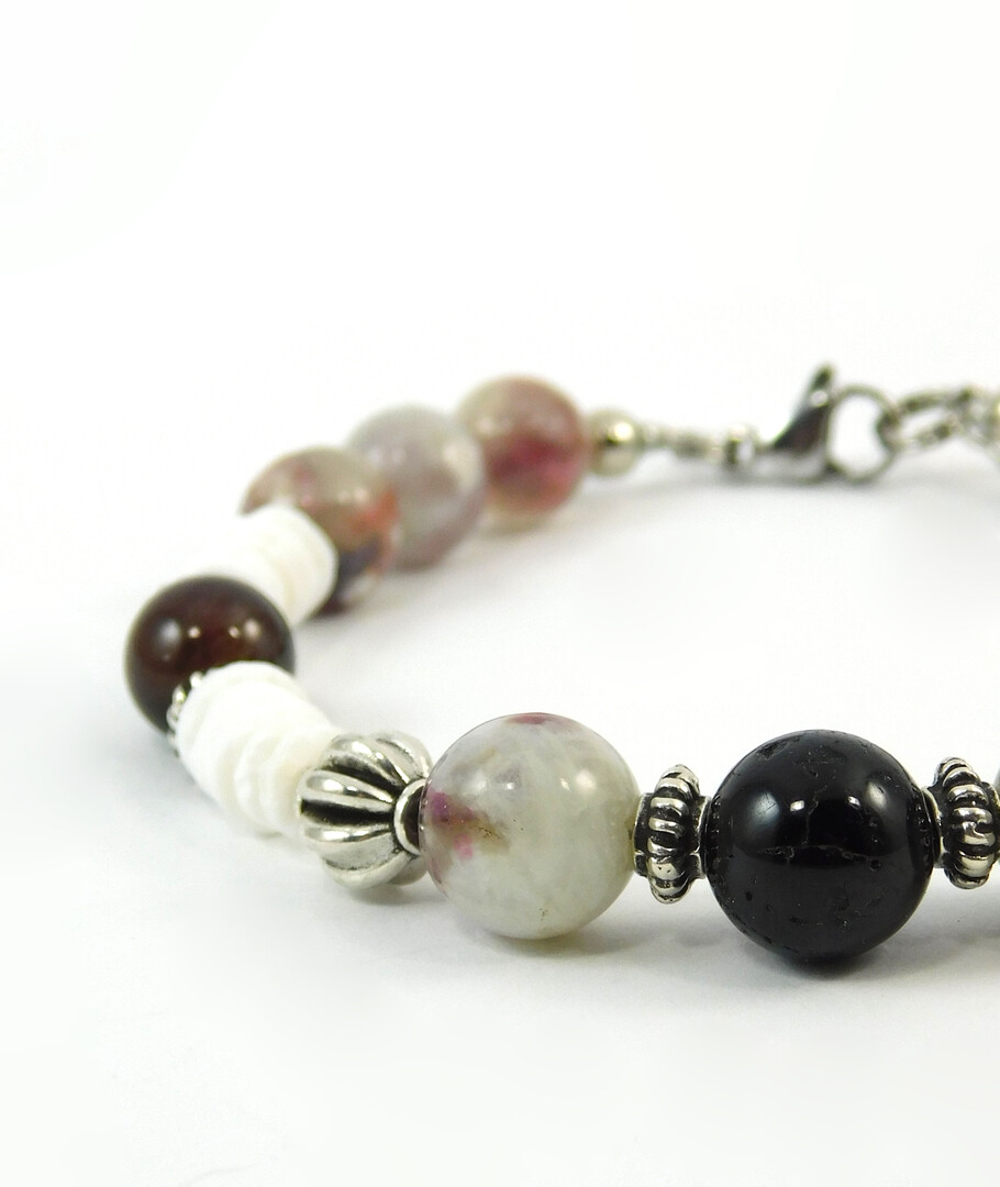 "Rainbow" Tourmaline bracelet, Skafarka shells