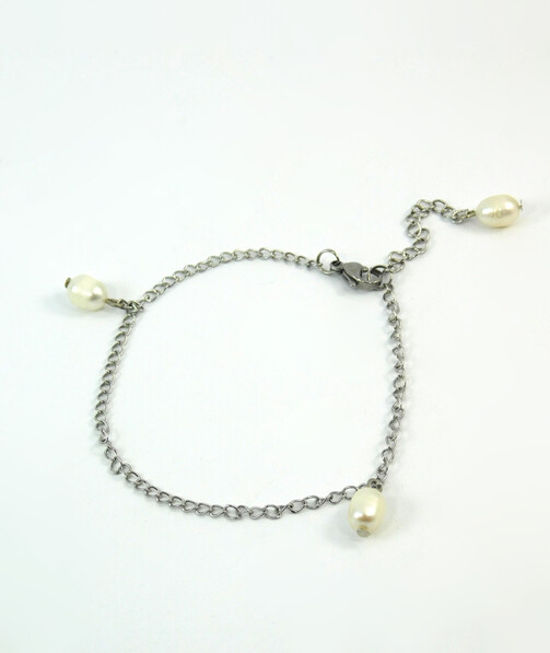 Pearl's exclusive "Sea foam" leg bracelet