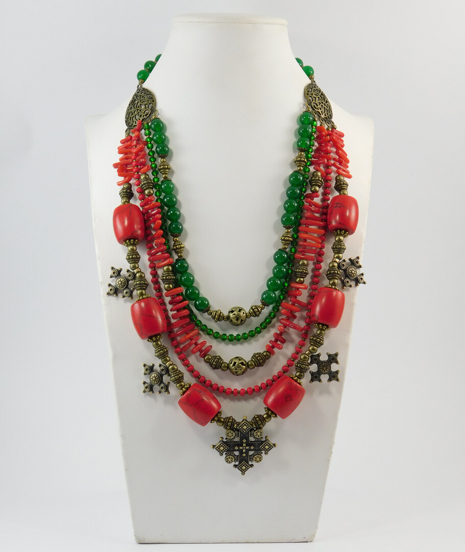 Necklace "Spruce" Coral, Coral press, Chrysoprase