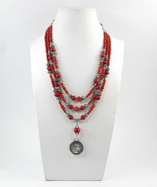 Necklace "Red Temptation" Coral