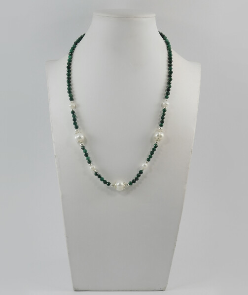 Necklace "Exotic connectivity" Pearls, malachite, silver