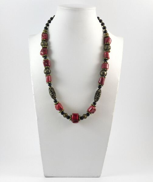 Necklace "Hanna" Coral, Agate