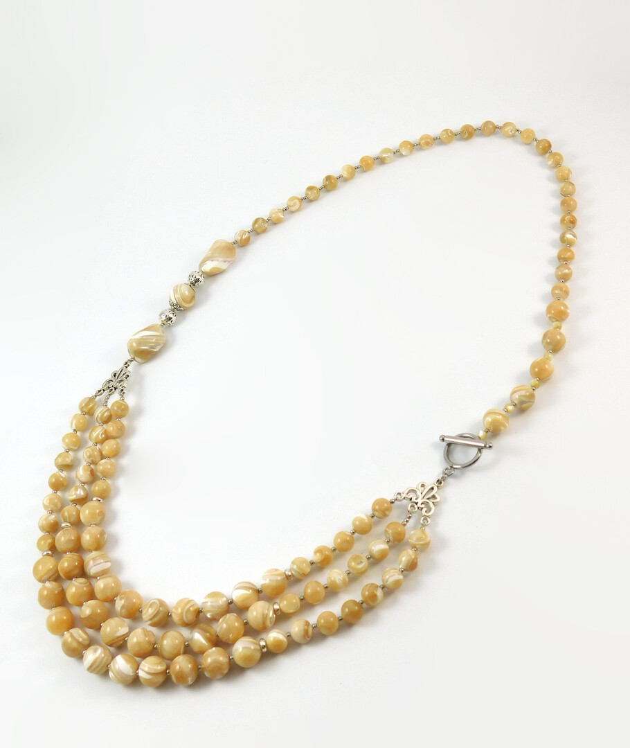 Necklace "Praline" Mother of pearl