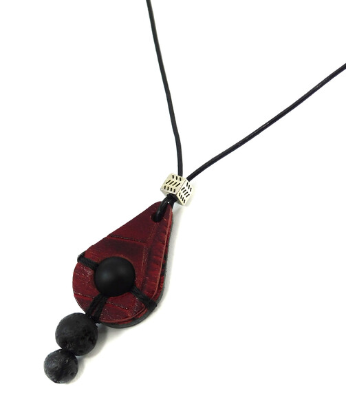 Pendant "Reptile" Shungite, Lava, leather