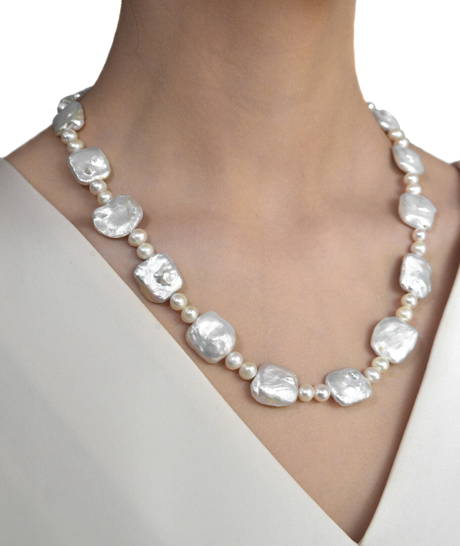 Necklace "Patricia" Perla