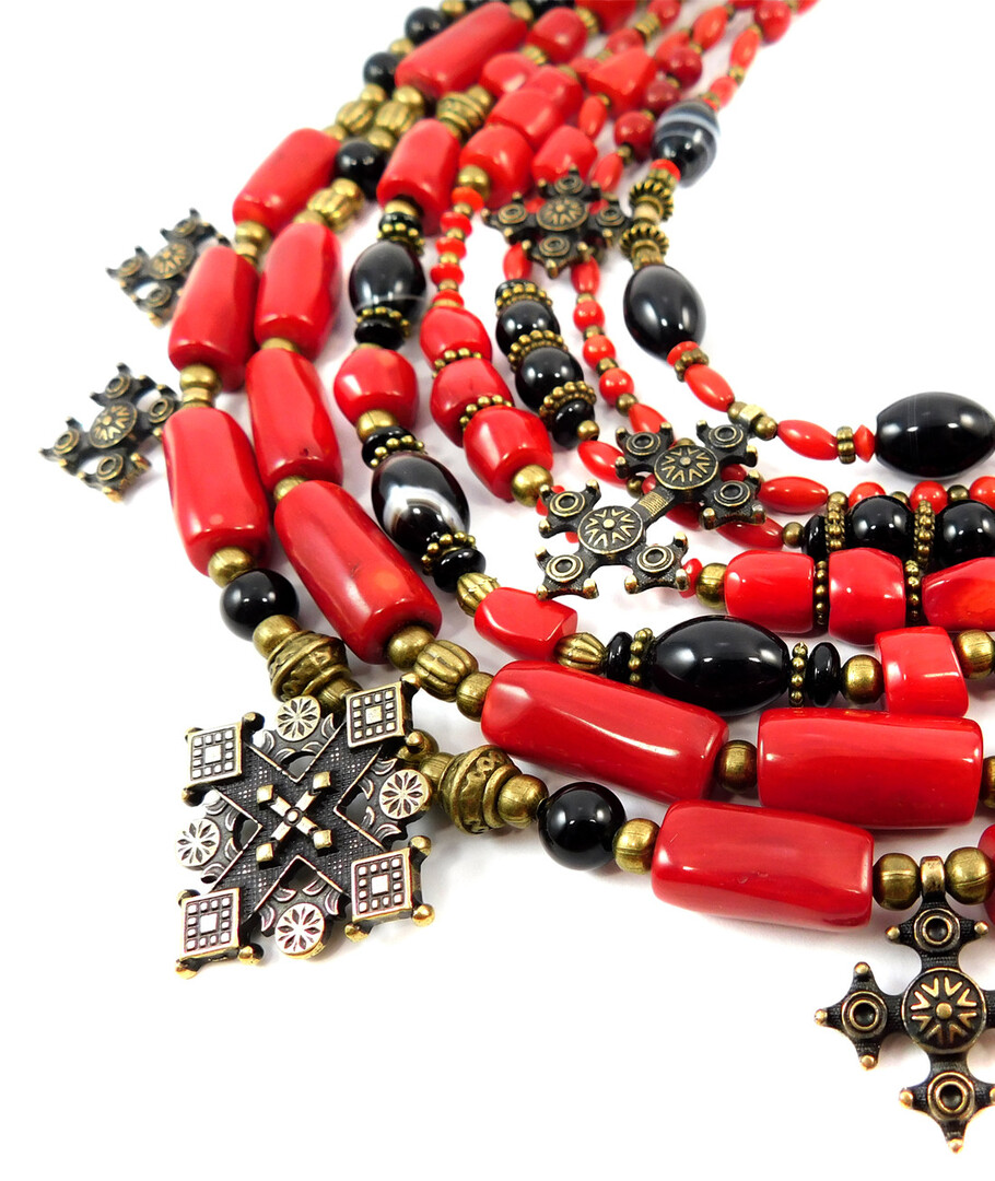 Exclusive necklace "Monarch" Coral, Agate