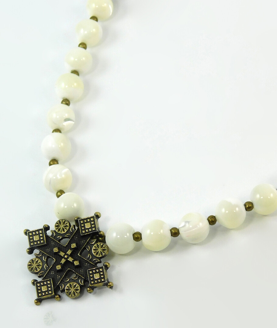 Necklace "Praline" Mother of pearl