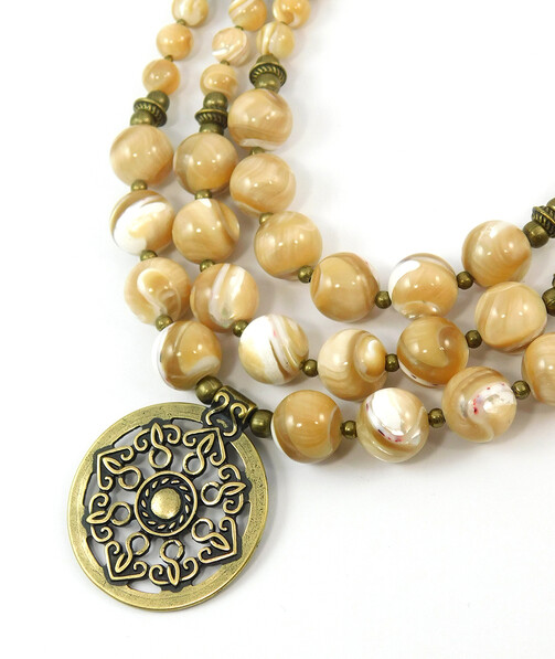 Necklace "Praline" Mother of pearl