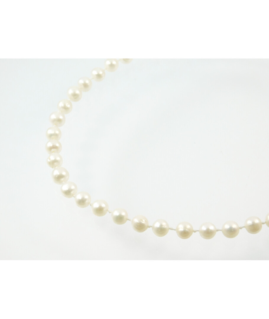 Exclusive pearl necklace, silver