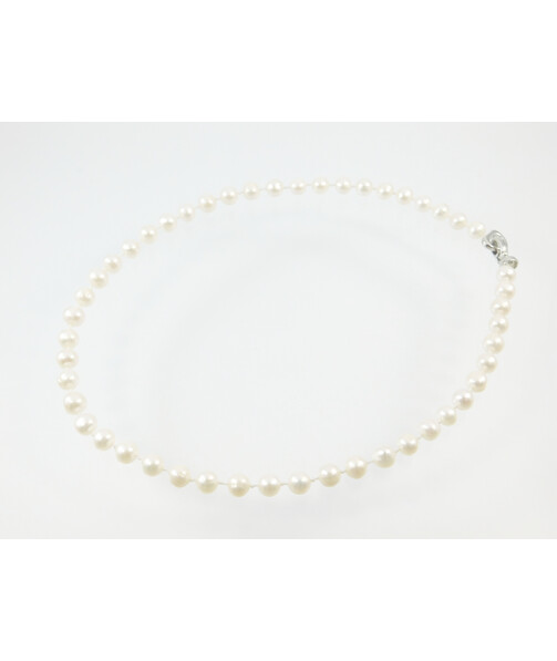 Exclusive pearl necklace, silver