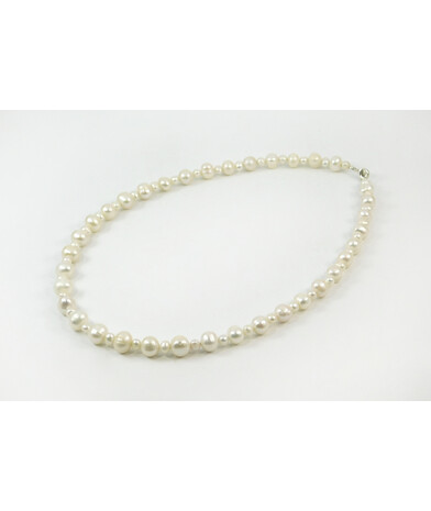 Exclusive pearl necklace, silver