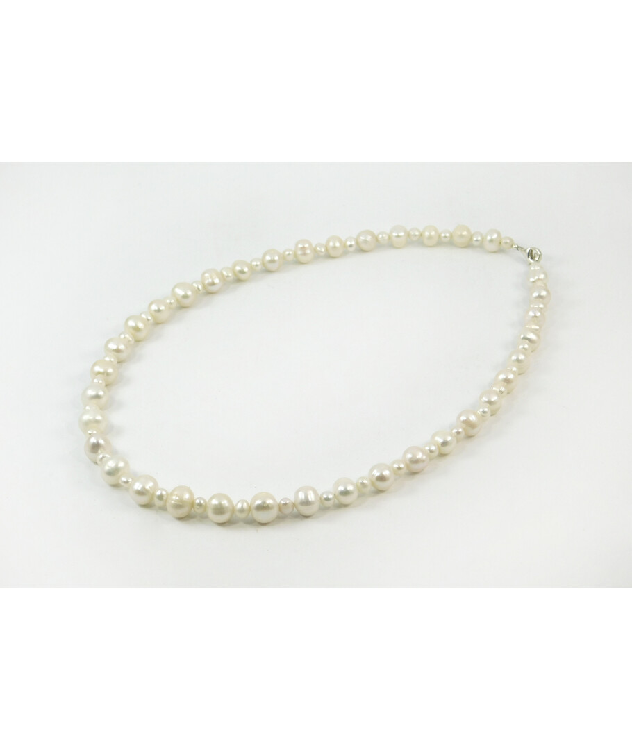 Exclusive pearl necklace, silver