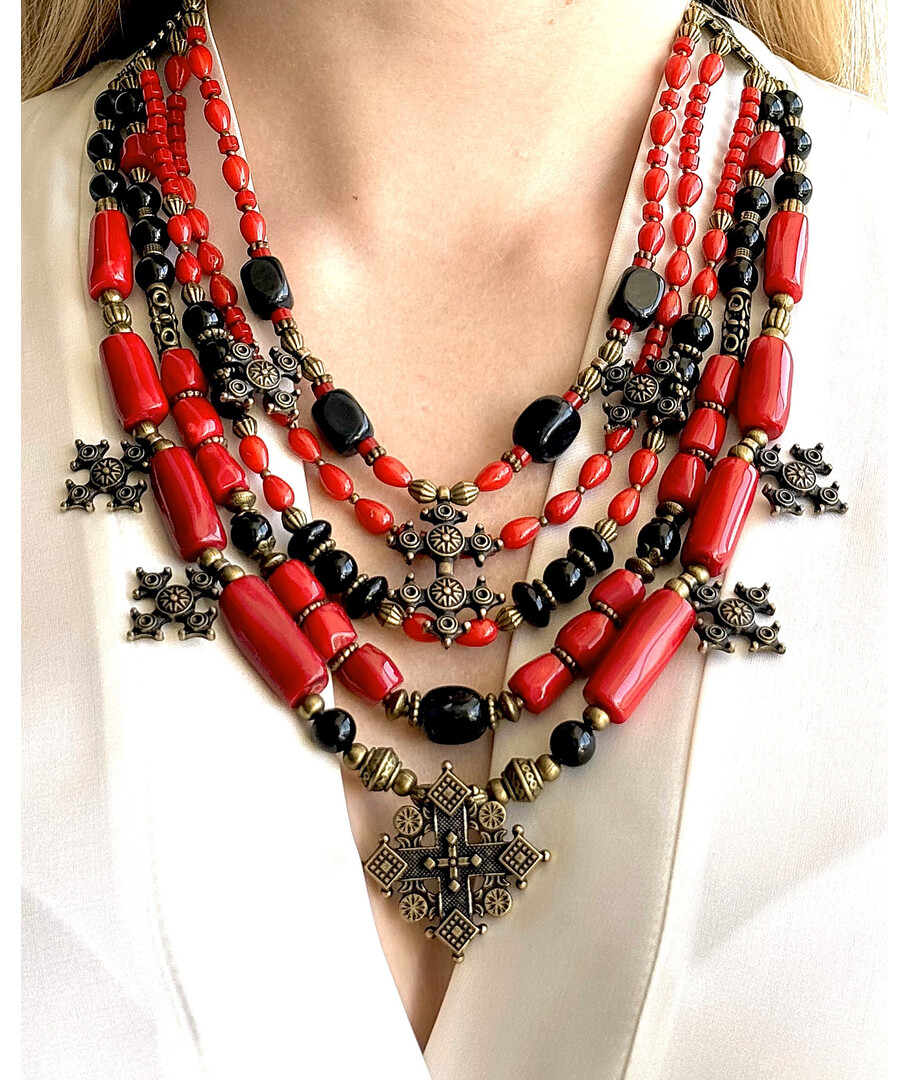 Exclusive necklace "Voladarka" Coral, Agate