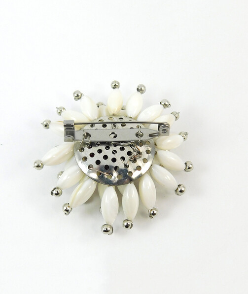 Brooch "Edelweiss" Garnet, Mother of Pearl