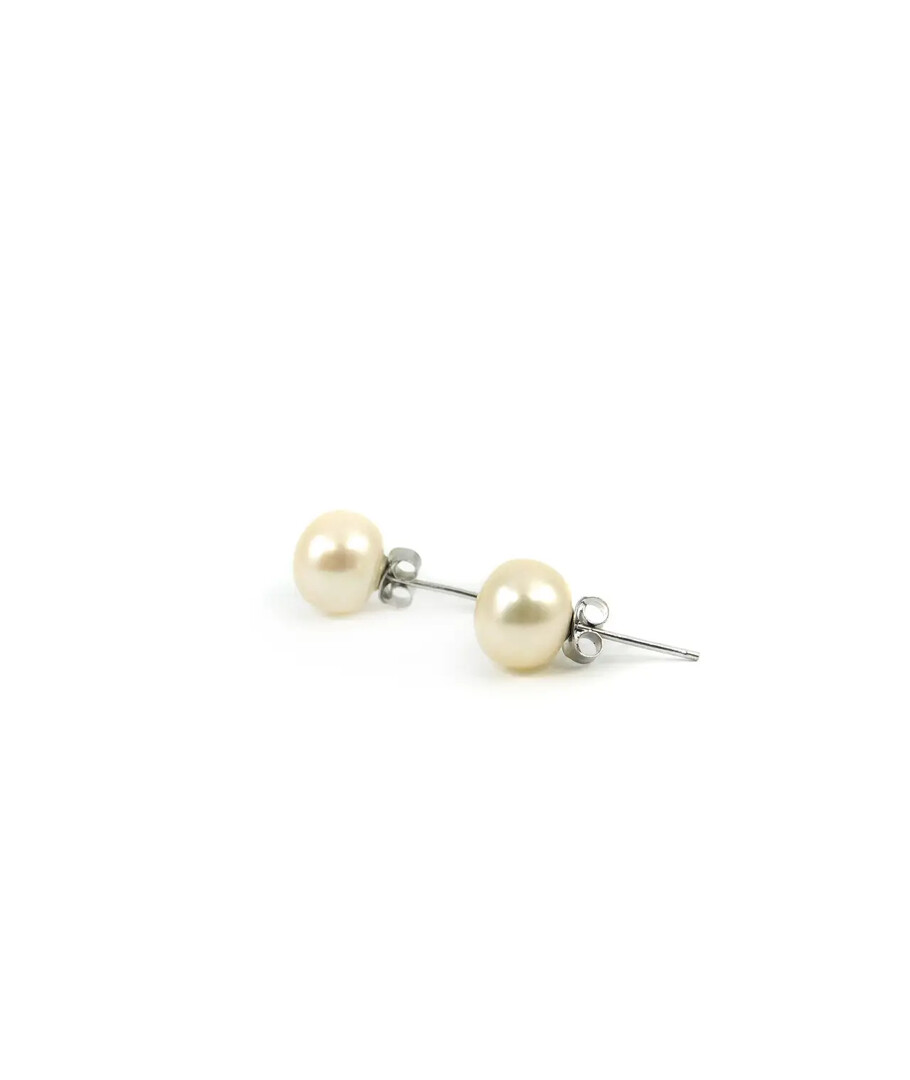 Screw-in pearl earrings 