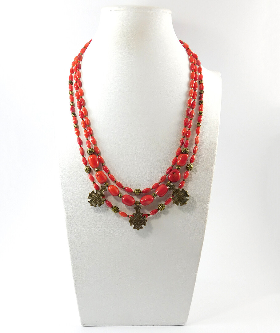 Necklace "Red Moment" Coral